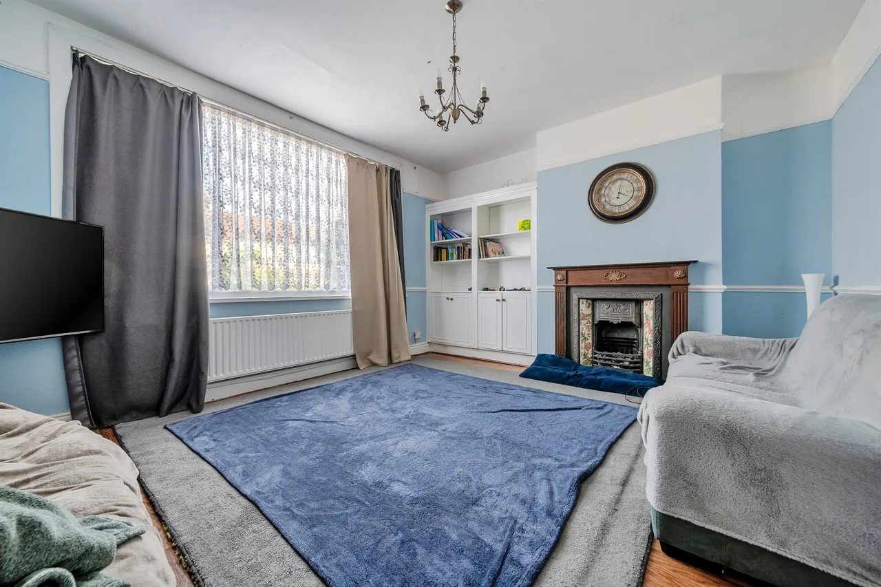 Sittingbourne Avenue, Enfield, EN1, photo 3