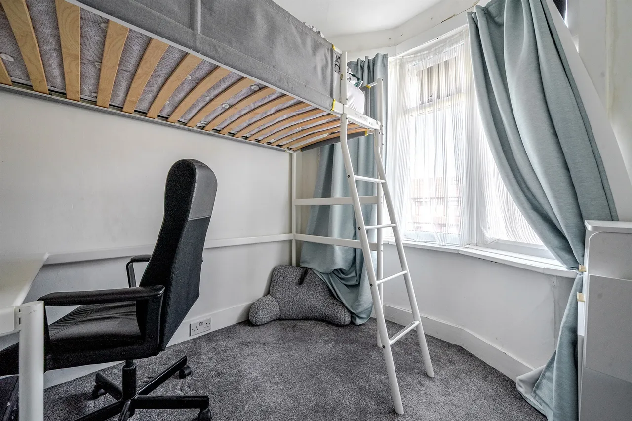 Sittingbourne Avenue, Enfield, EN1, photo 8