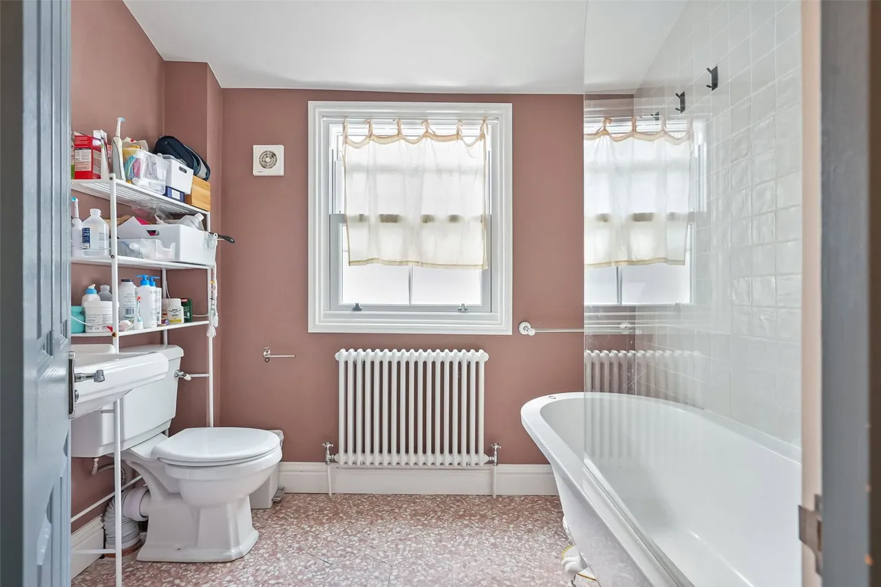 Gould Road, Twickenham, TW2 6RS, photo 8