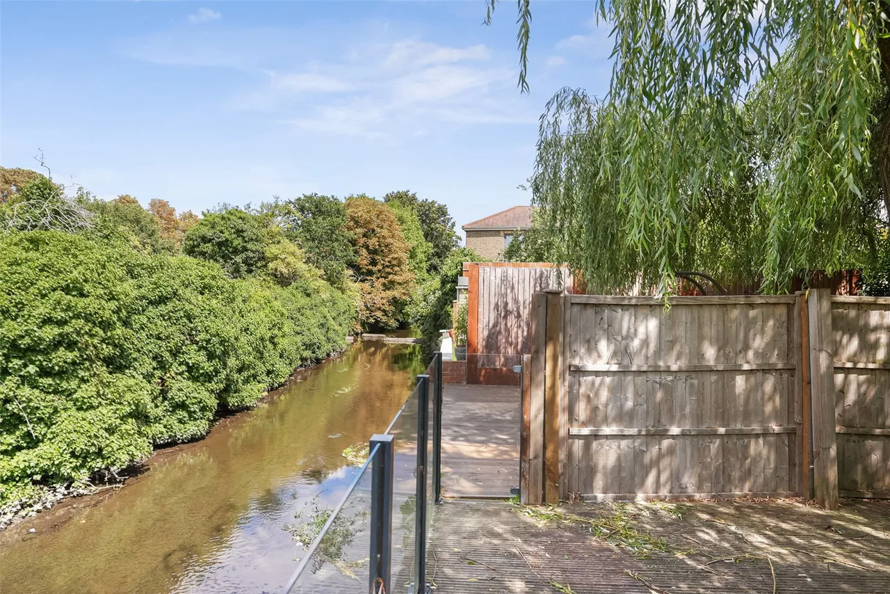 Gould Road, Twickenham, TW2 6RS, photo 10