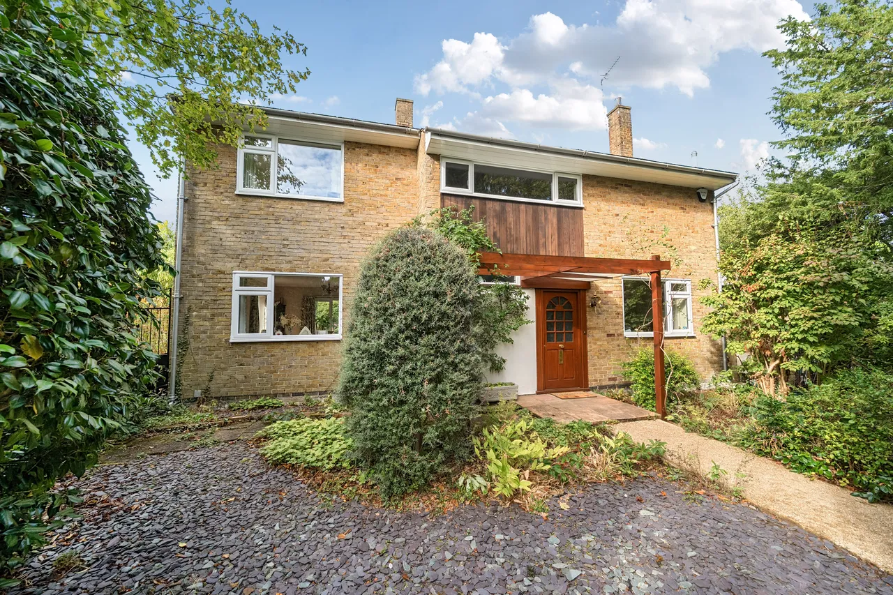 4 bed house for sale — Hamm Court, Weybridge, KT13