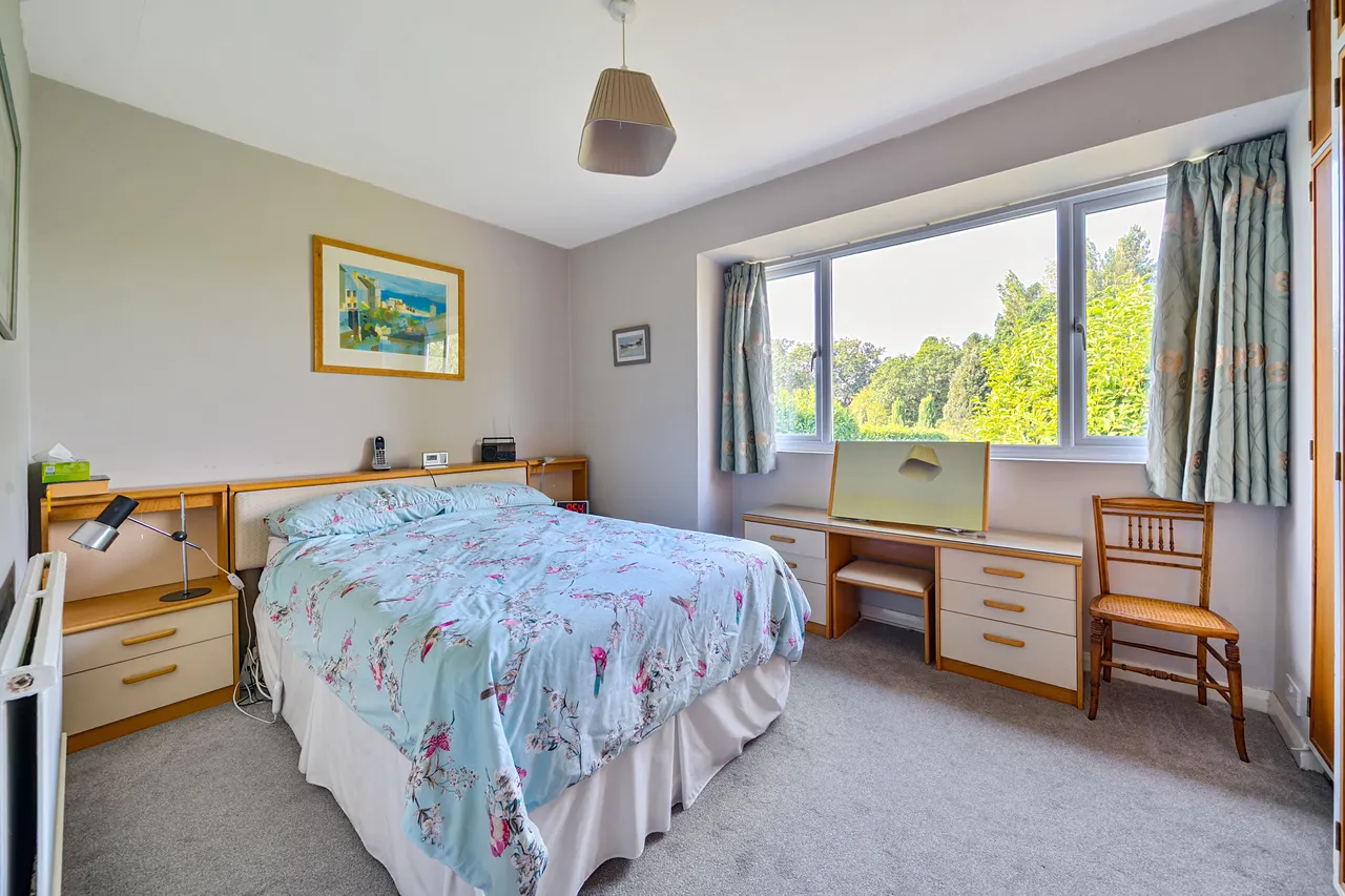Hamm Court, Weybridge, KT13, photo 9