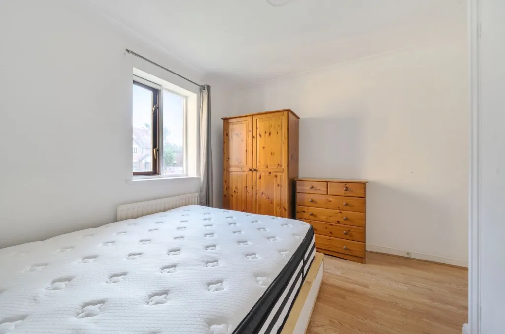Swan Drive, Colindale, NW9, photo 7