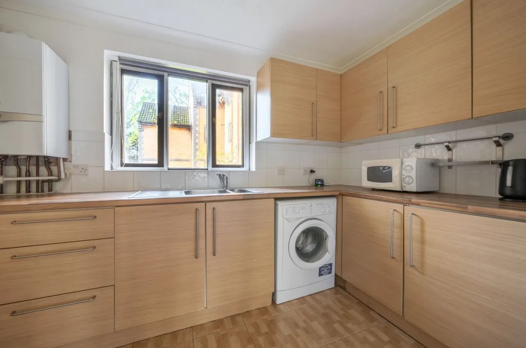 Swan Drive, Colindale, NW9, photo 13