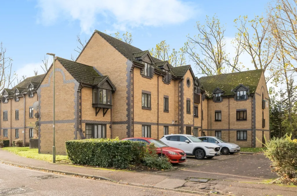 Swan Drive, Colindale, NW9, photo 4