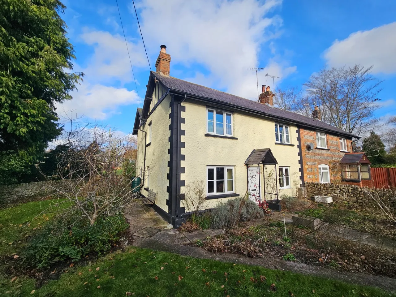4 bed house for sale — Water Street, Bulford, Salisbury, Wiltshire, SP4 9DZ