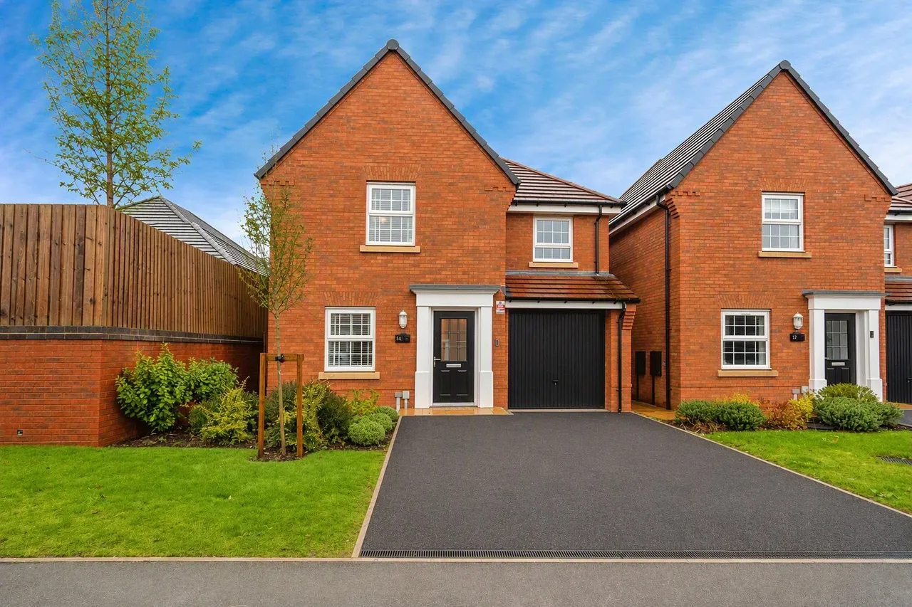 Tomkinson Heights, Hednesford, Cannock, Staffordshire, WS12, photo 2