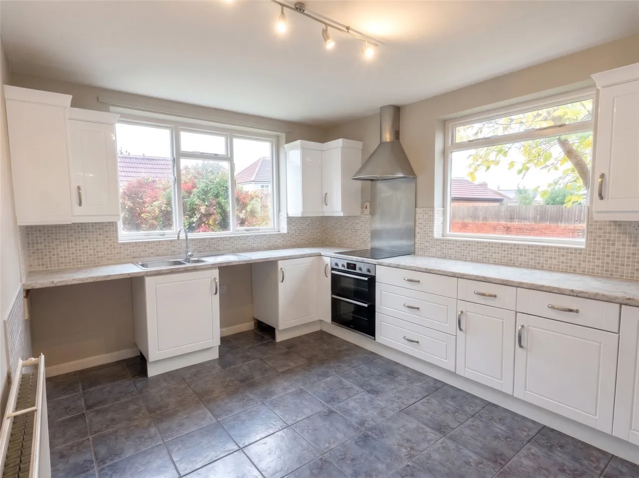5 bed house to rent, Court Road, Horfield, BS7