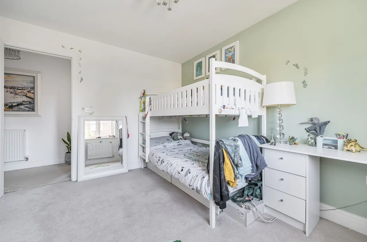 Heron Close, Shopwhyke Lakes, PO20, photo 13
