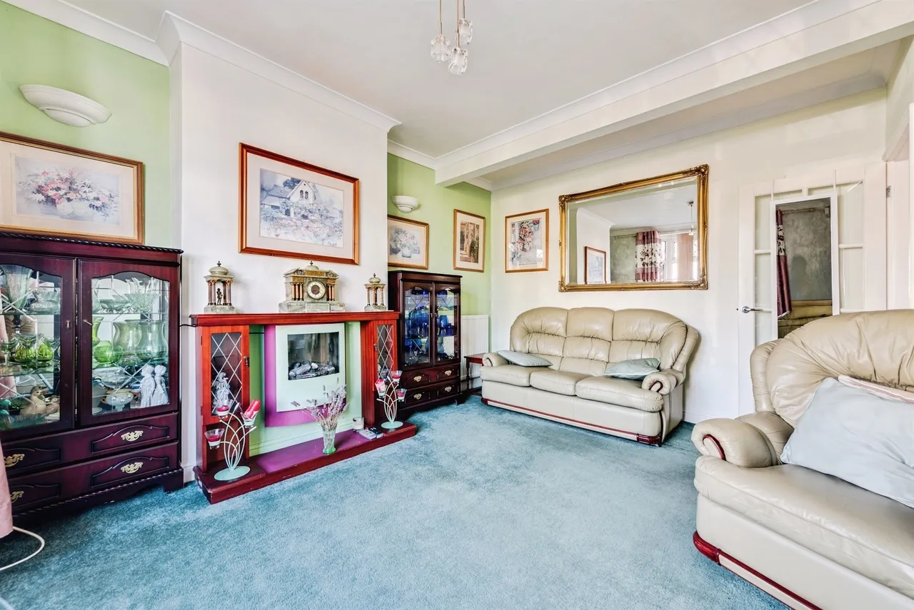 Merton Avenue, SWINDON, photo 5