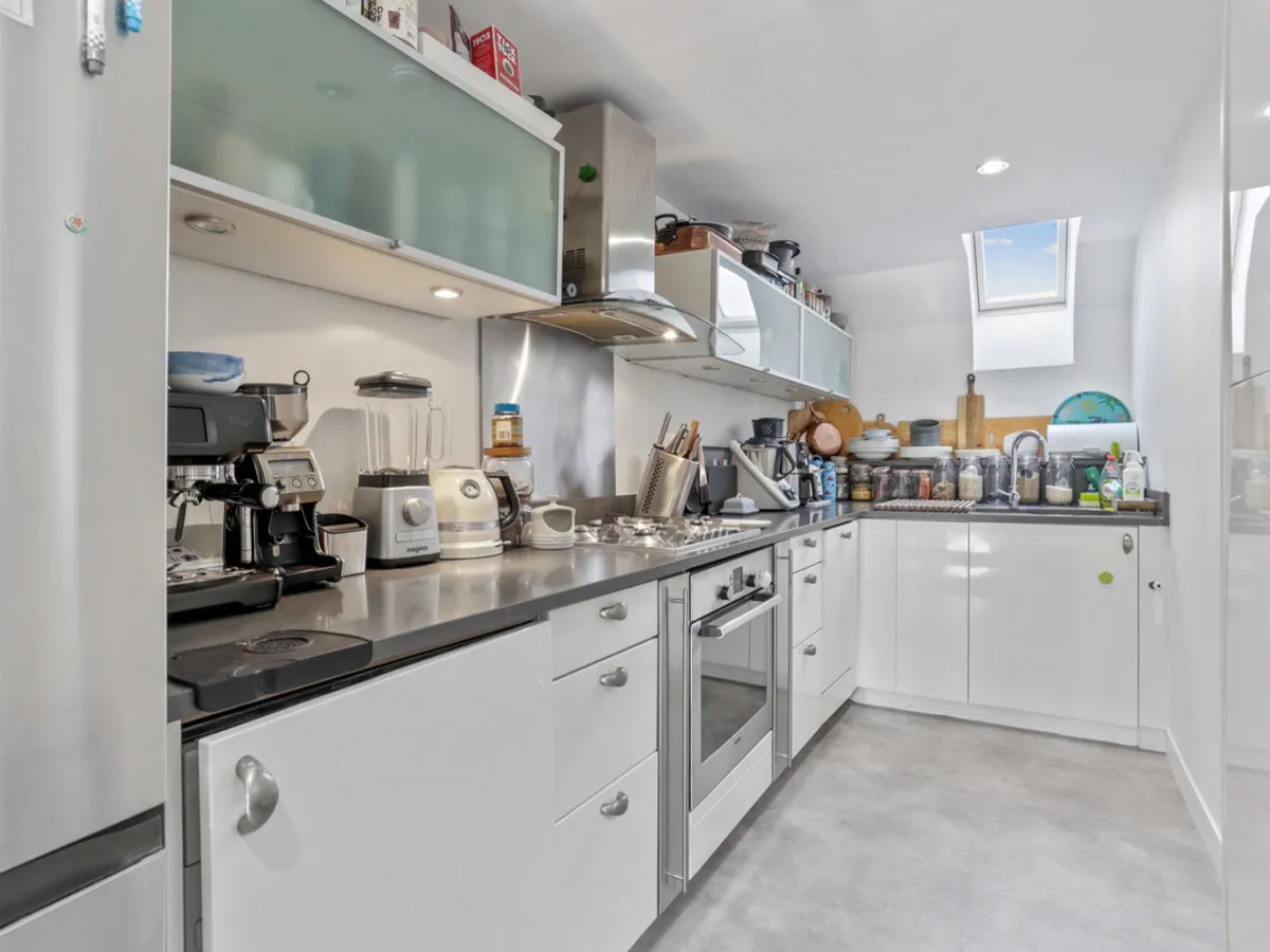 Grosvenor Road, London, SW1V, photo 5
