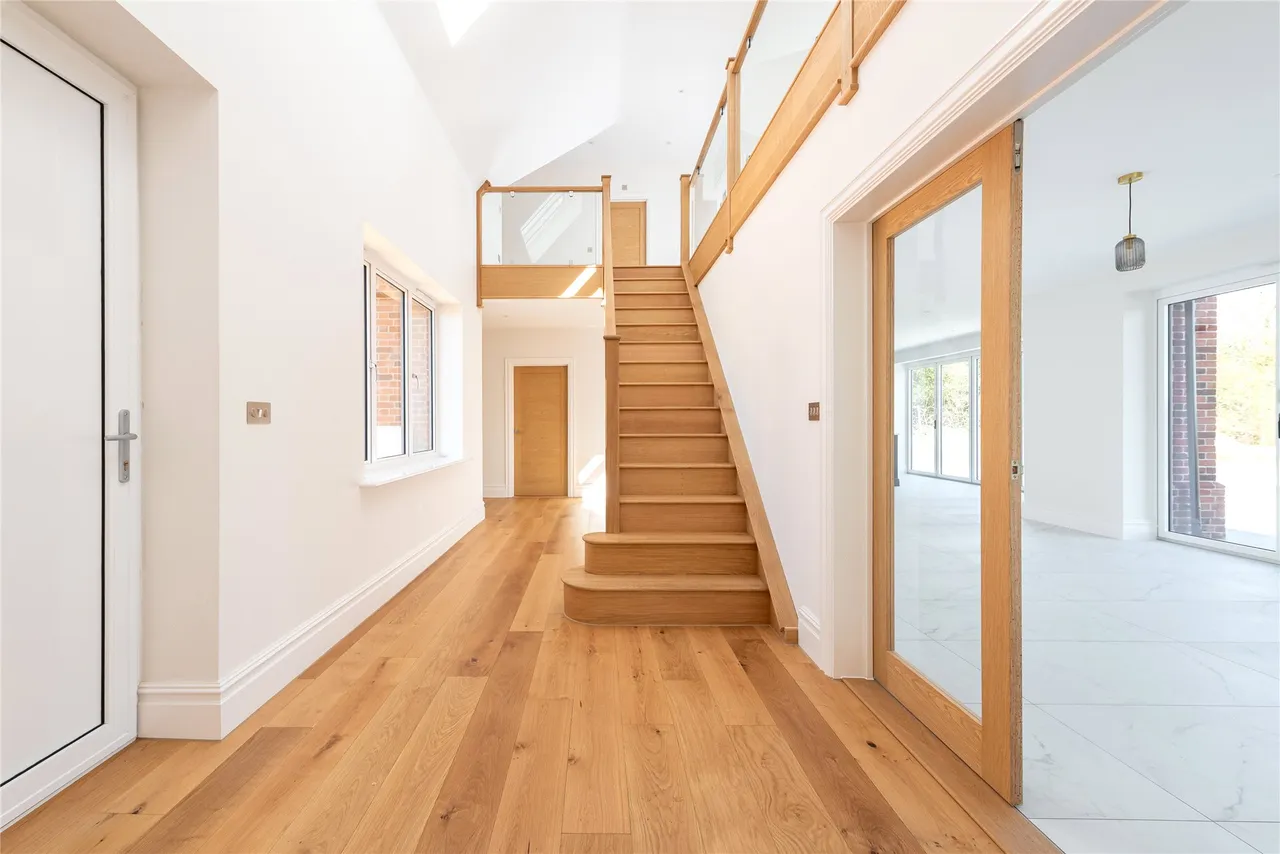 The Street, Kelshall, SG8, photo 2
