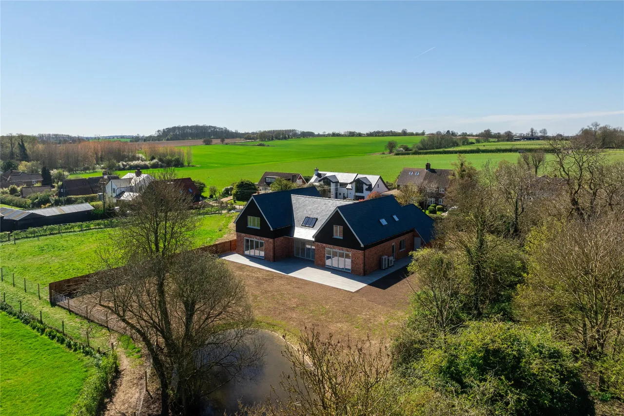 The Street, Kelshall, SG8, photo 18