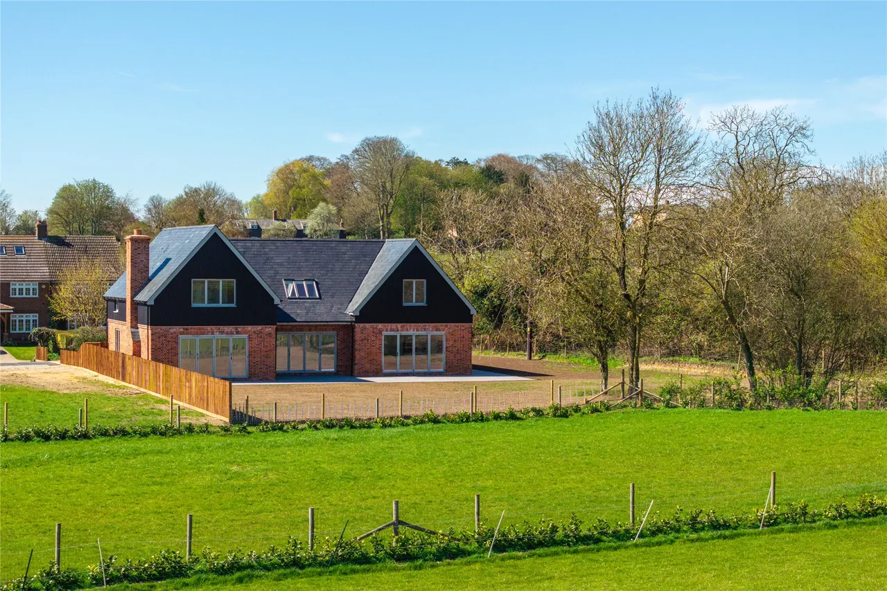 The Street, Kelshall, SG8, photo 20