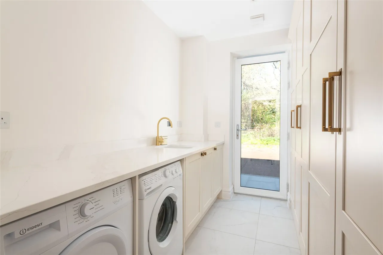 The Street, Kelshall, SG8, photo 8