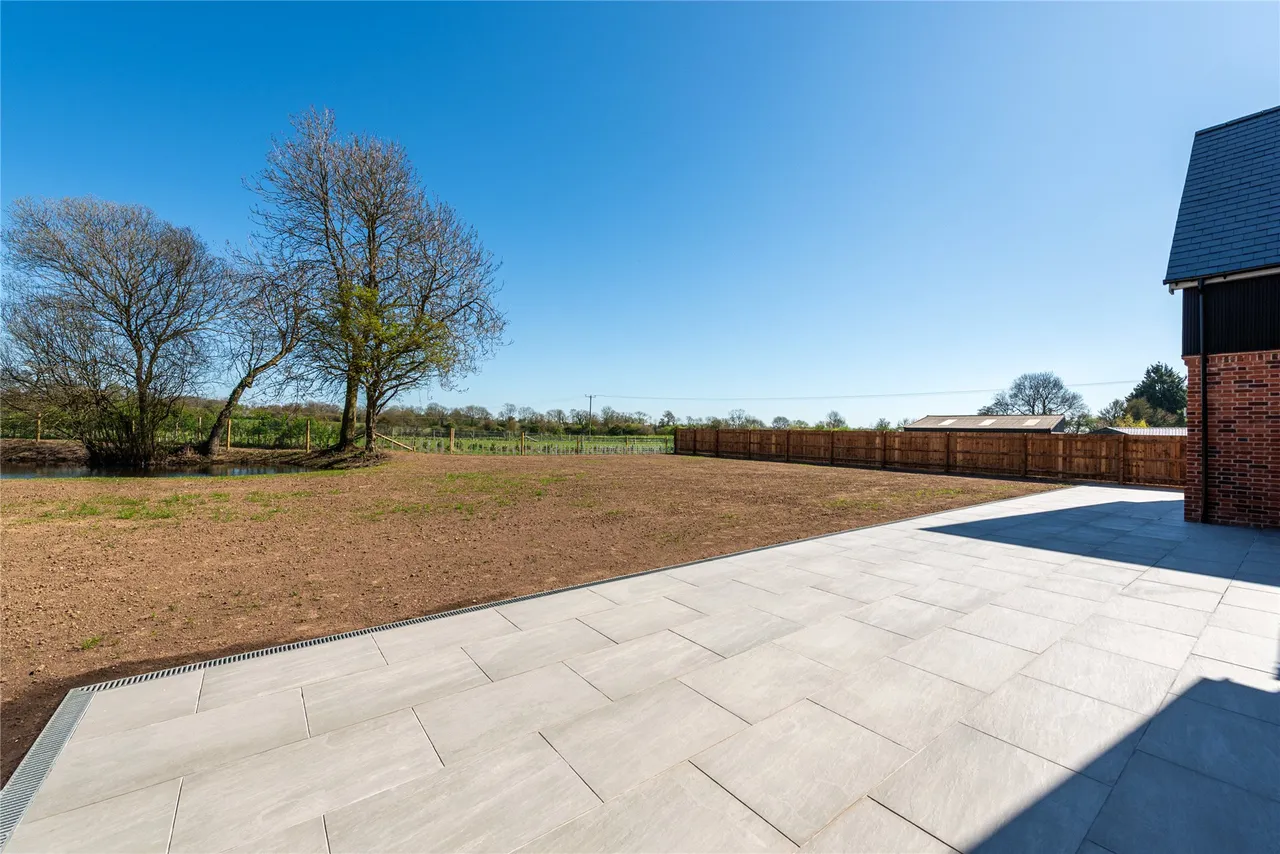 The Street, Kelshall, SG8, photo 19