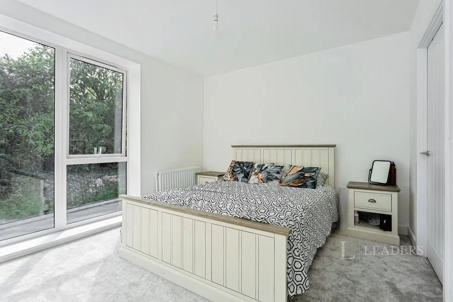 Apricot Crescent, Lindfield, RH16, photo 13
