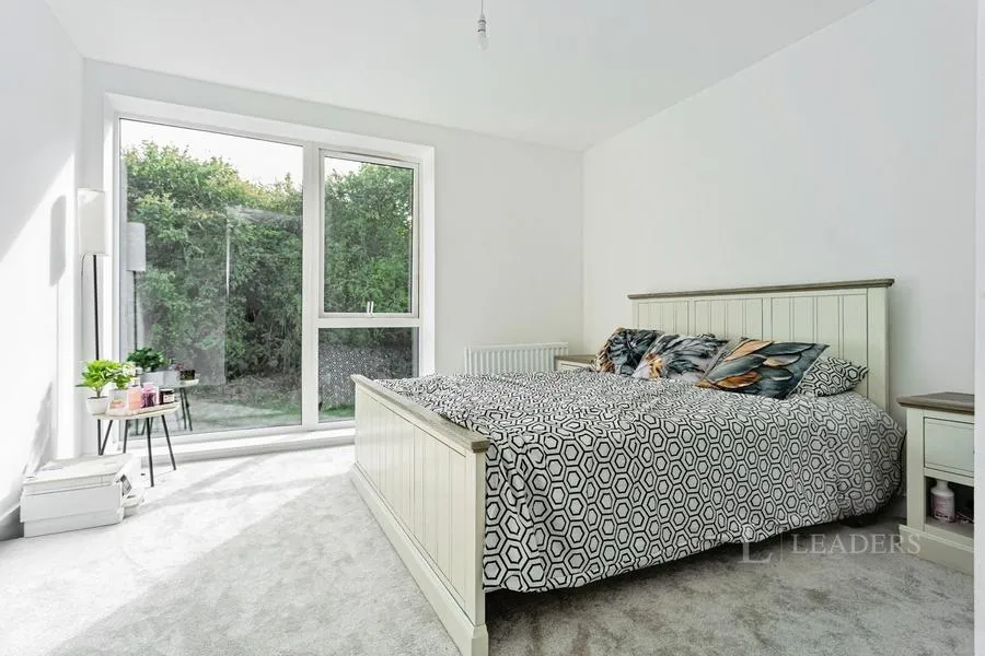 Apricot Crescent, Lindfield, RH16, photo 14