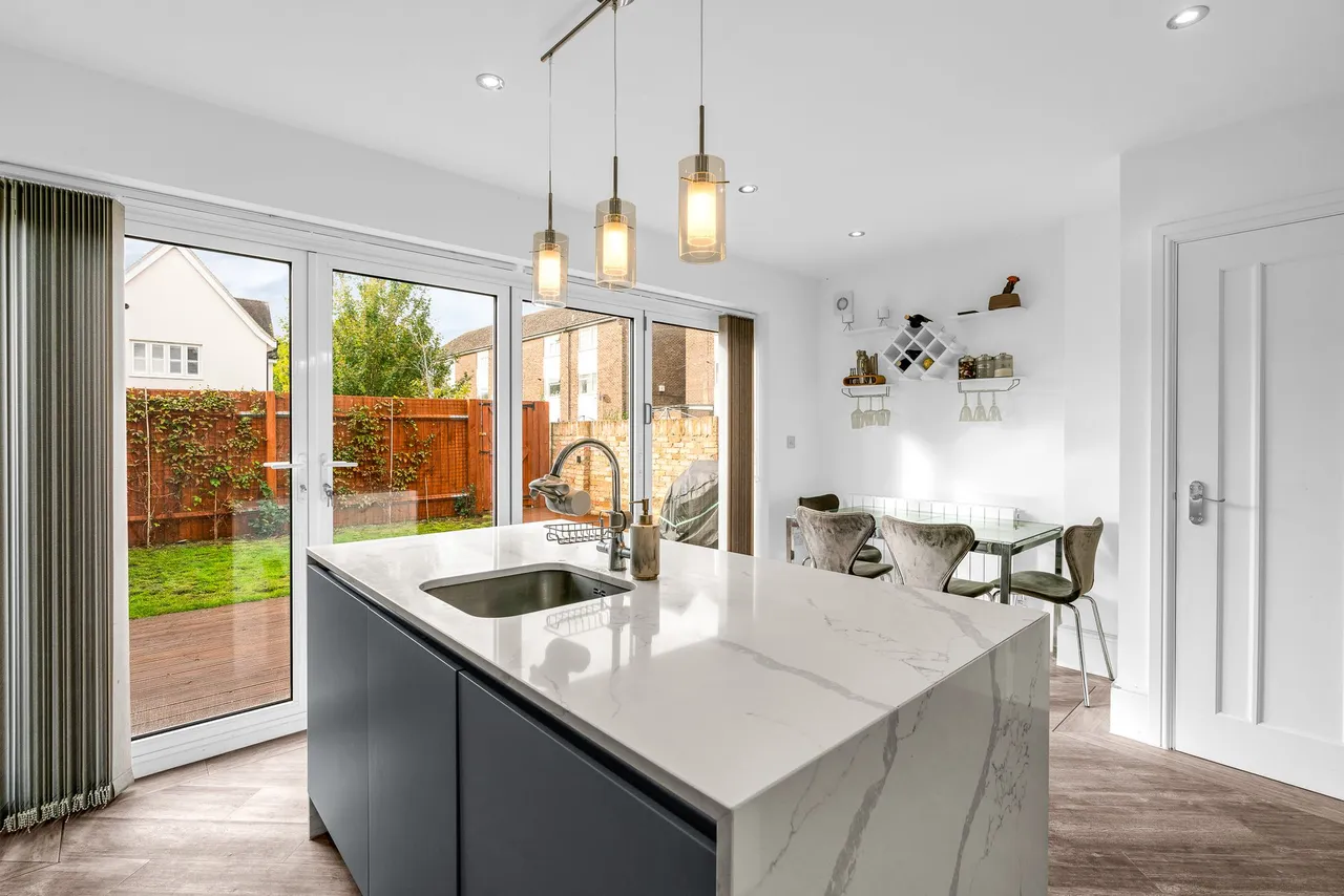 Lloyd Place, Ware, SG12 9FS, photo 3
