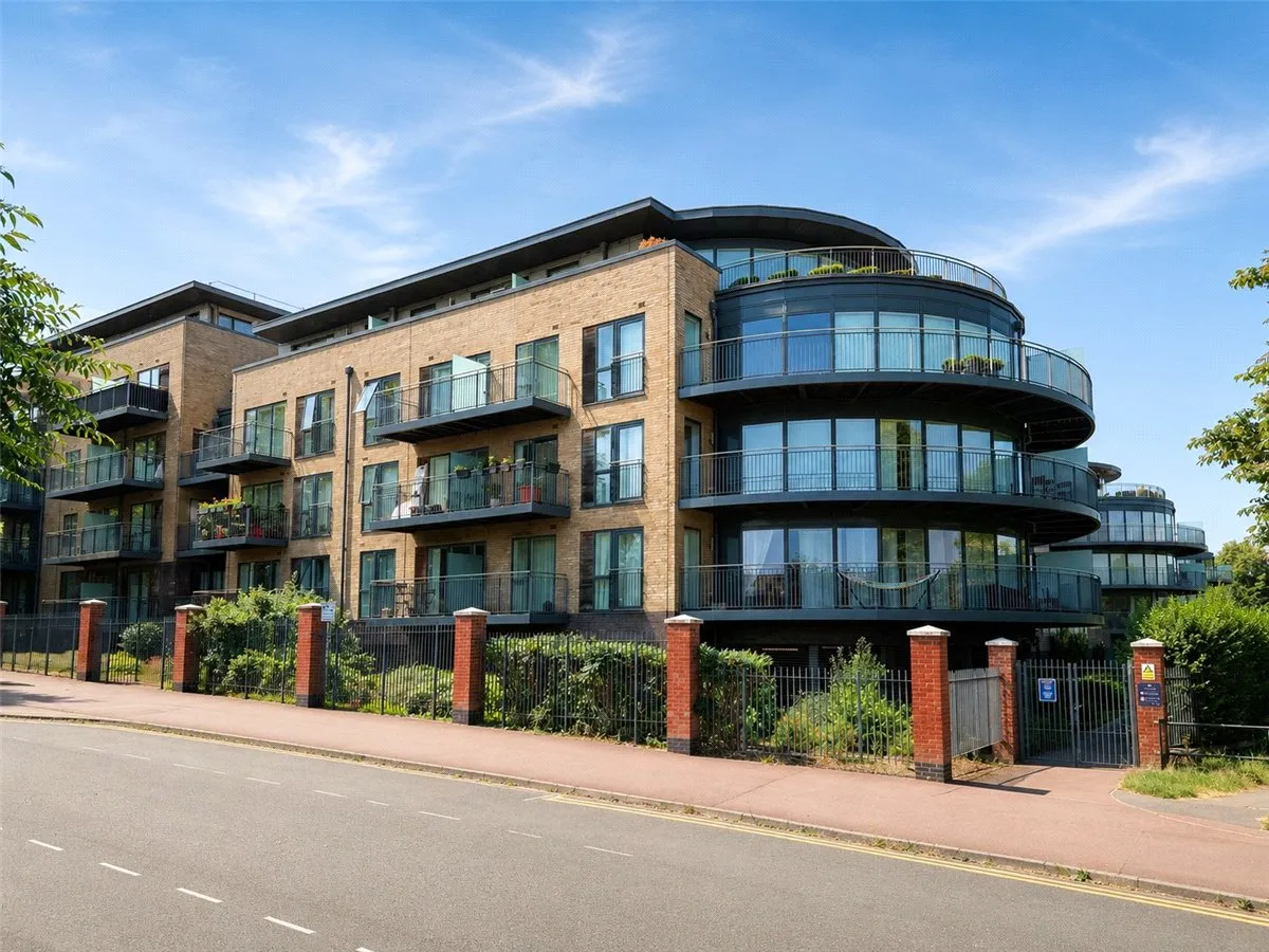 2 bed flat for sale, Kingsley Walk, Cambridge, CB5