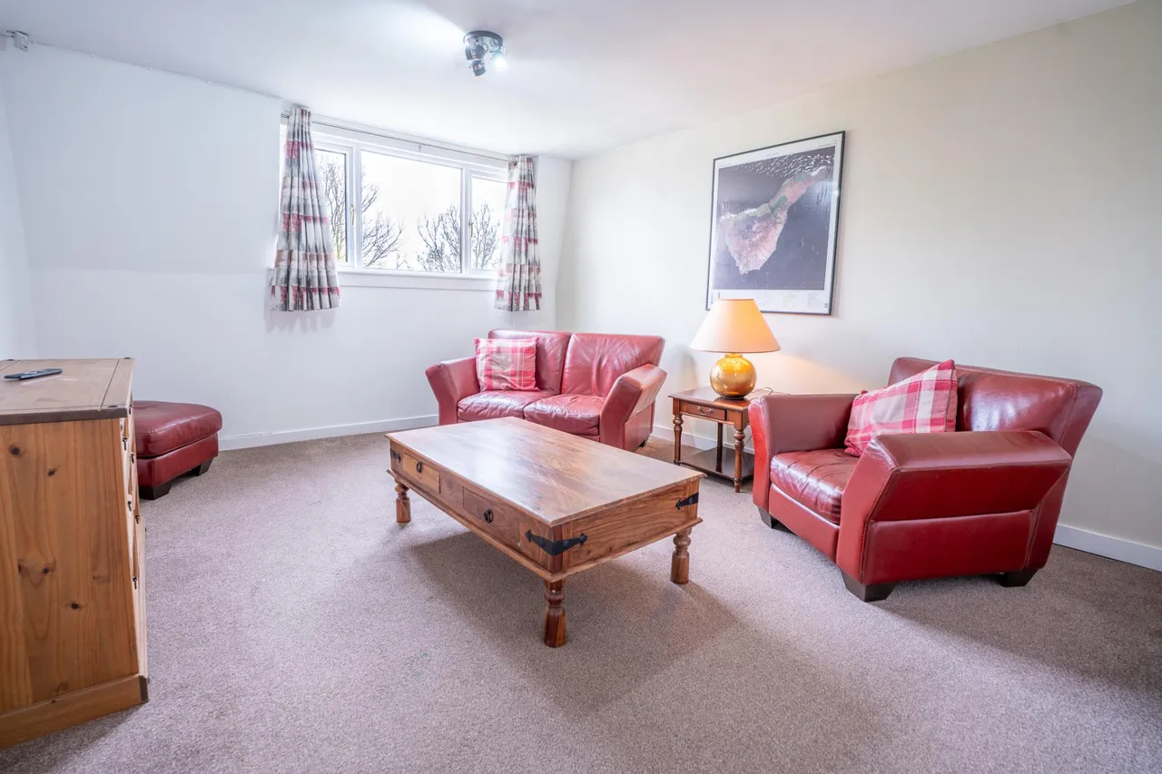 3 bed flat for sale, Clifton Road, Hilton, AB24
