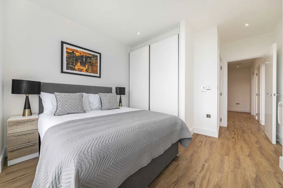 West Gate, Ealing, photo 8