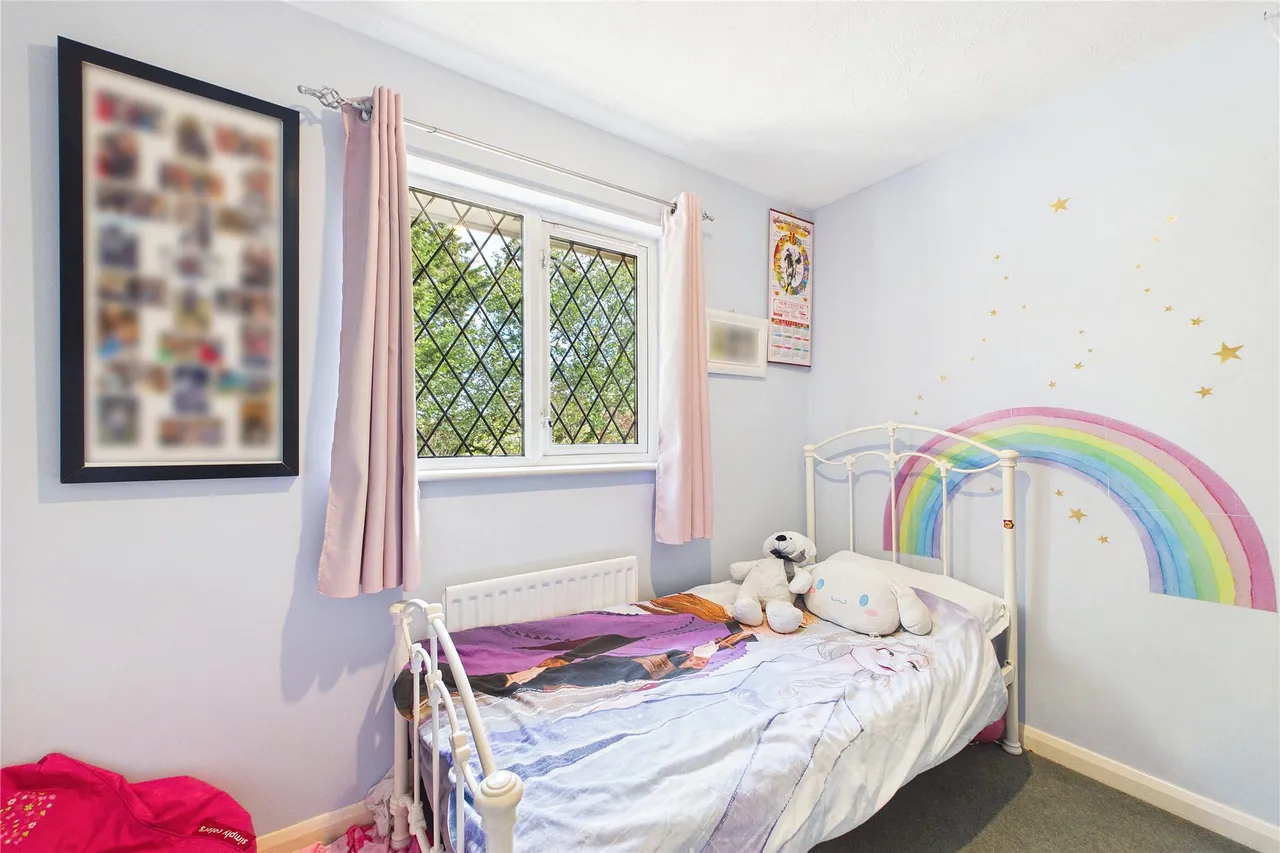 Butler Road, Bagshot, GU19, photo 16