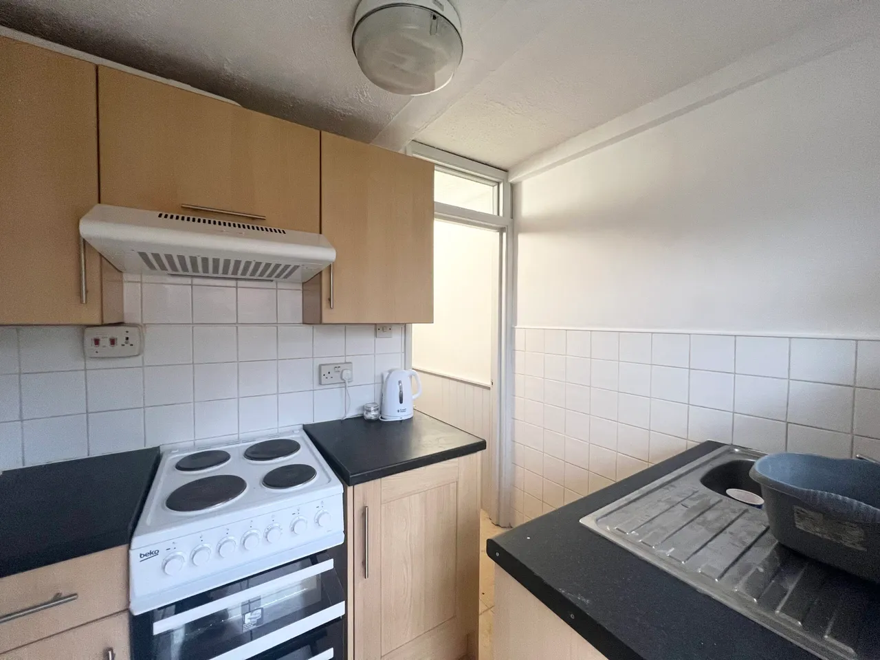 The Warren, Aldershot, Hampshire, GU11 3AB, photo 6