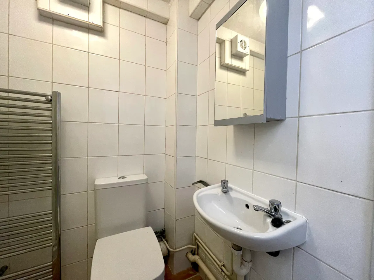 The Warren, Aldershot, Hampshire, GU11 3AB, photo 9