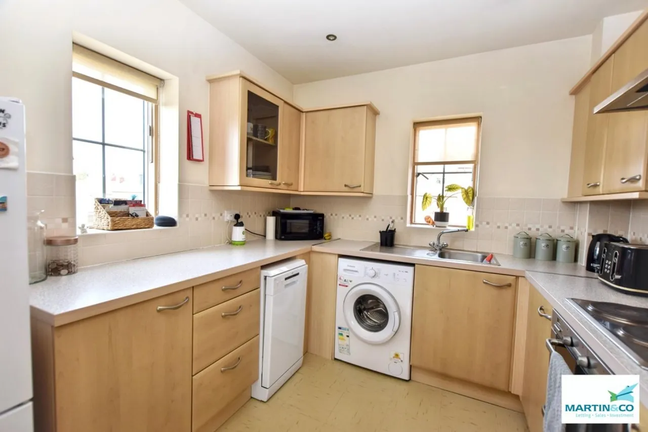 Weavers Court, Hinckley, photo 9