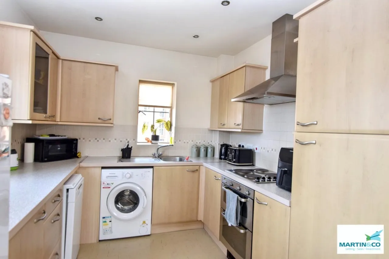 Weavers Court, Hinckley, photo 3