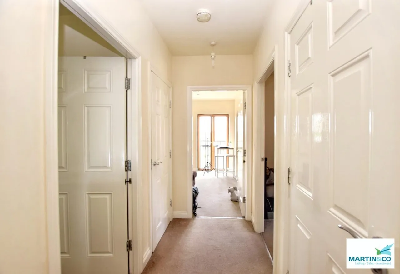 Weavers Court, Hinckley, photo 6