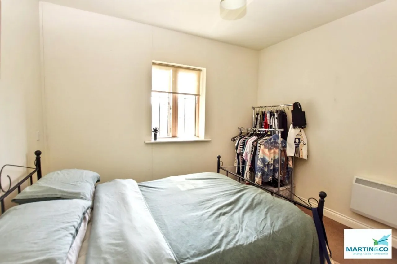 Weavers Court, Hinckley, photo 11