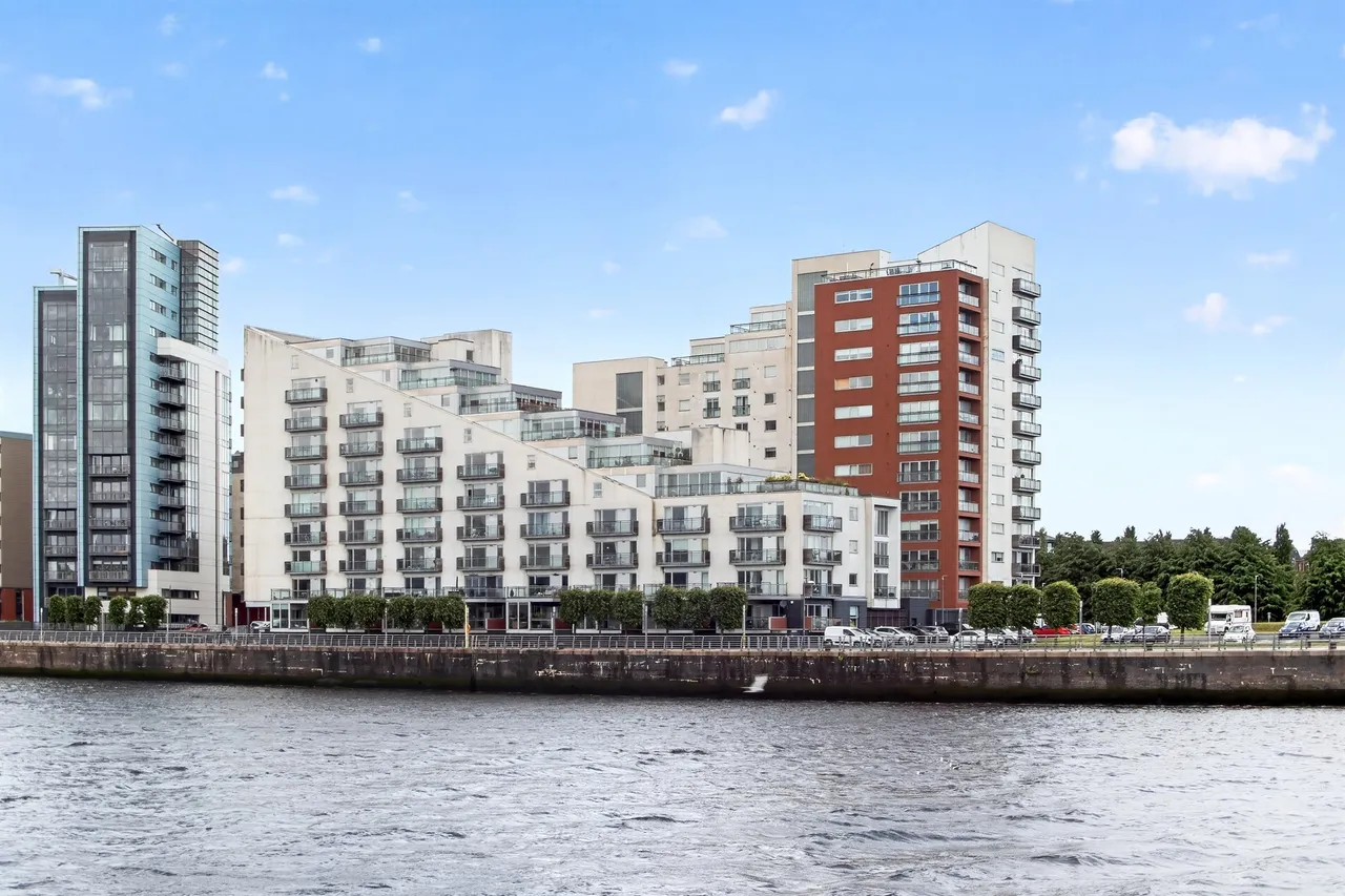 2 bed flat for sale, Meadowside Quay Walk, Glasgow, G11