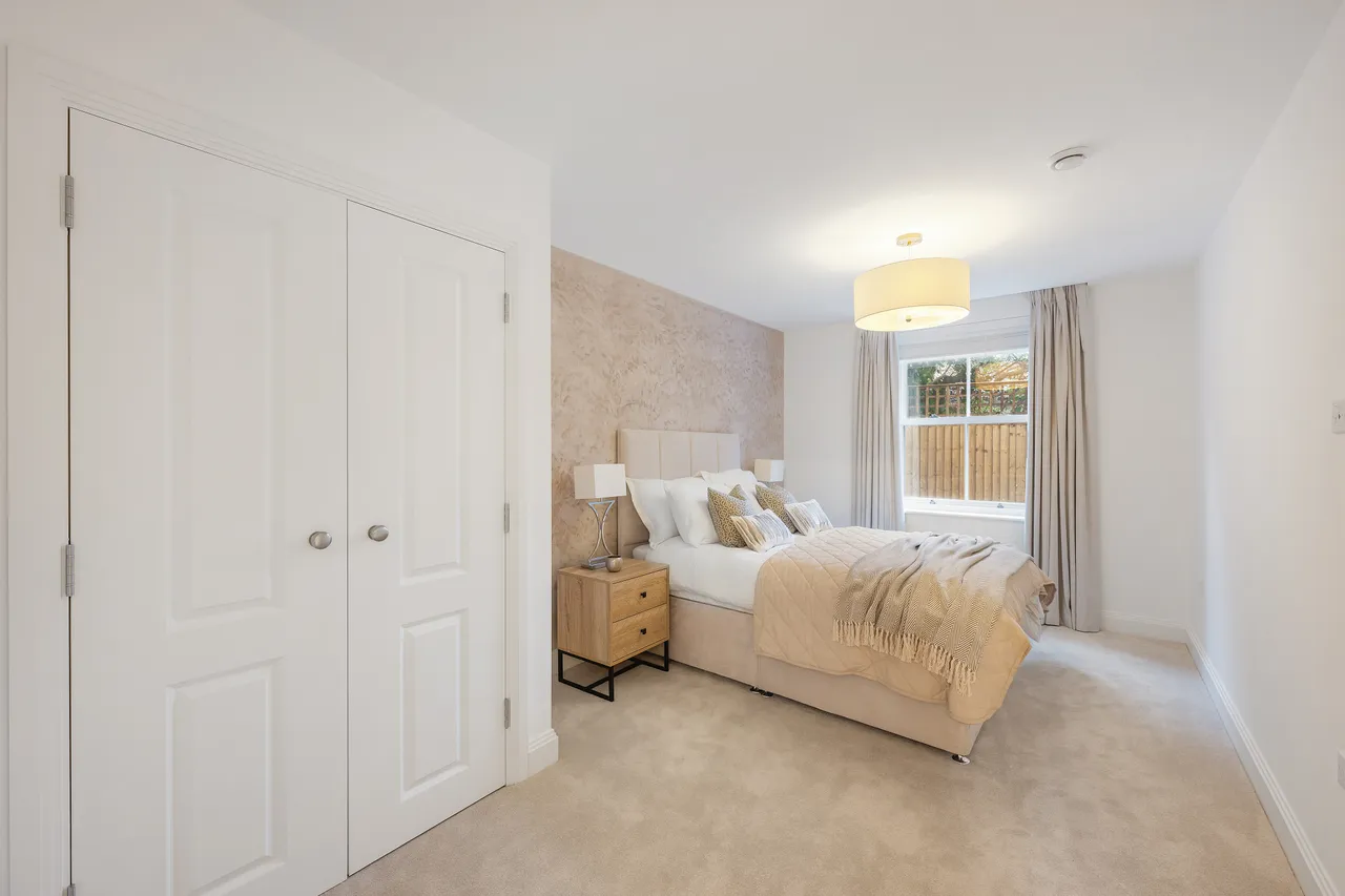 Shalford Lodge, Kingston Hill, Kingst..., photo 6