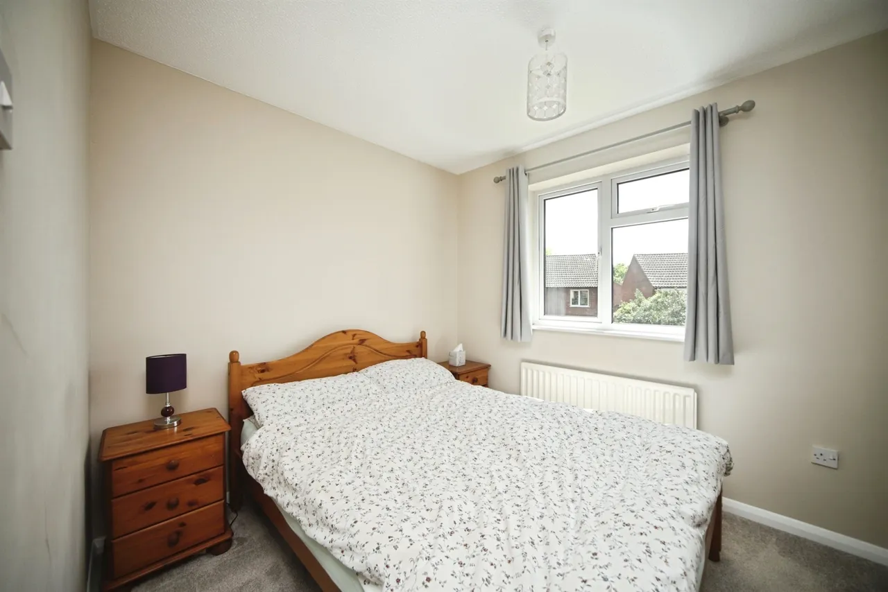 Derwent Grove, Taunton, photo 8