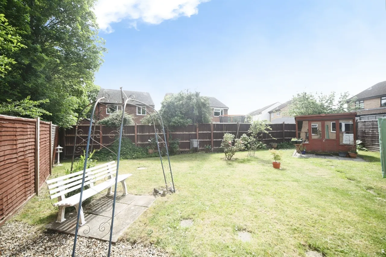 Derwent Grove, Taunton, photo 10