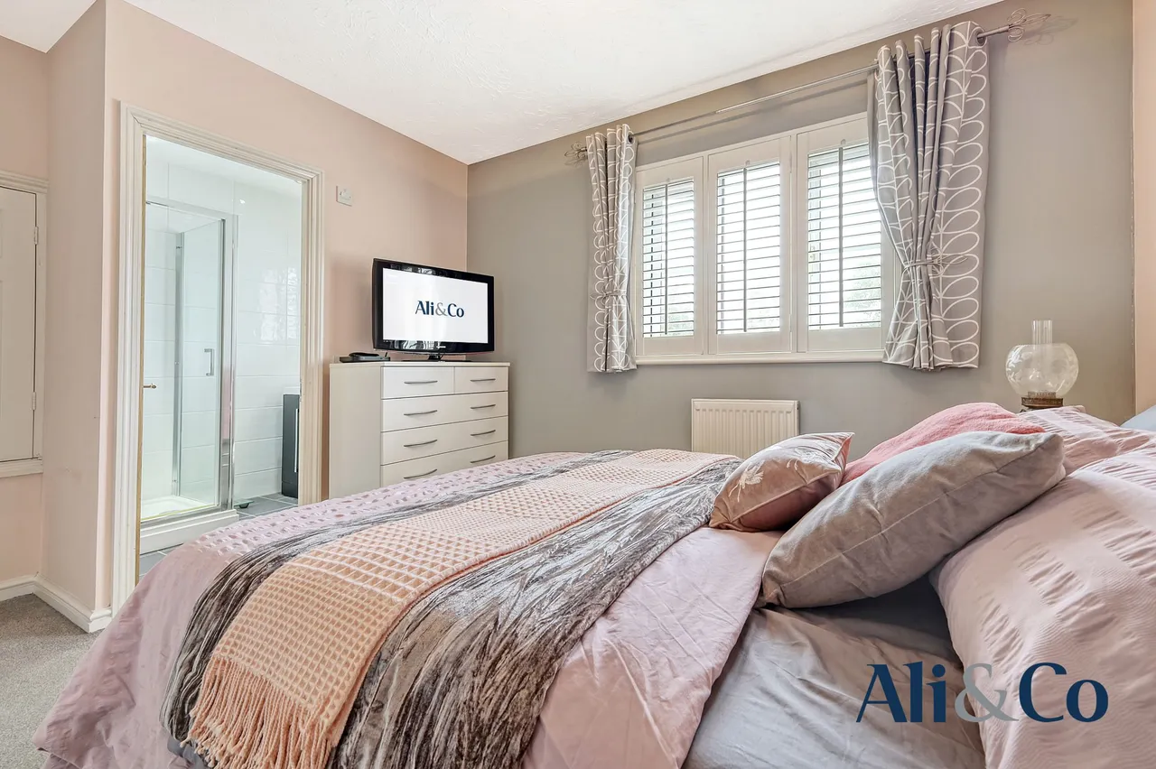 Francisco Close, Grays, Essex, RM16 6YE, photo 7