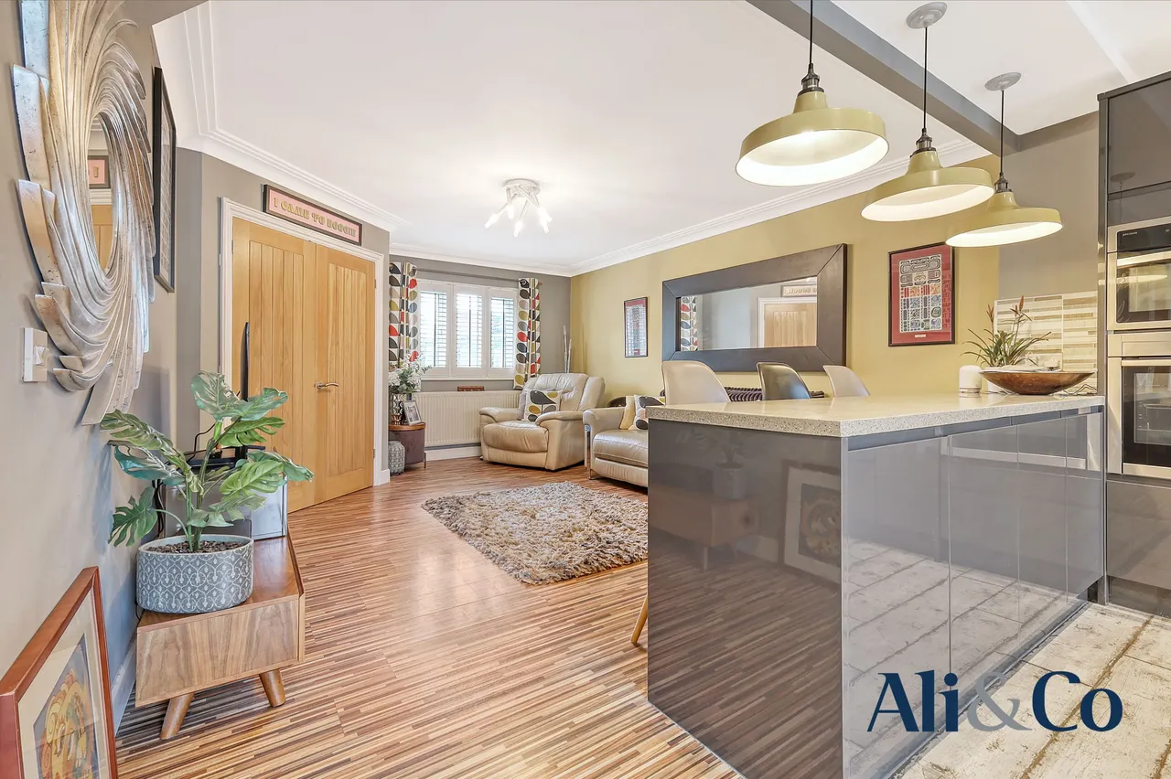 Francisco Close, Grays, Essex, RM16 6YE, photo 17
