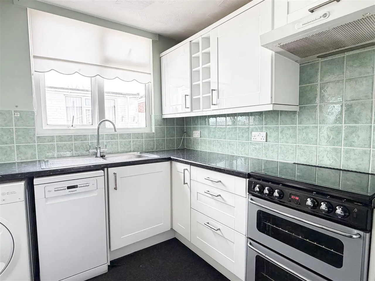Grenville Road, Pevensey Bay, Pevensey, BN24 6BP, photo 7
