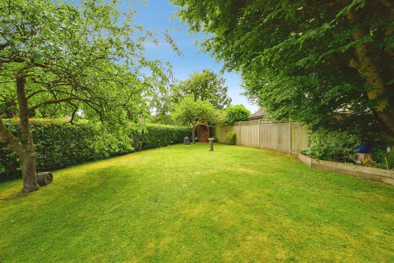 Kearton Close, Kenley, CR8, photo 14