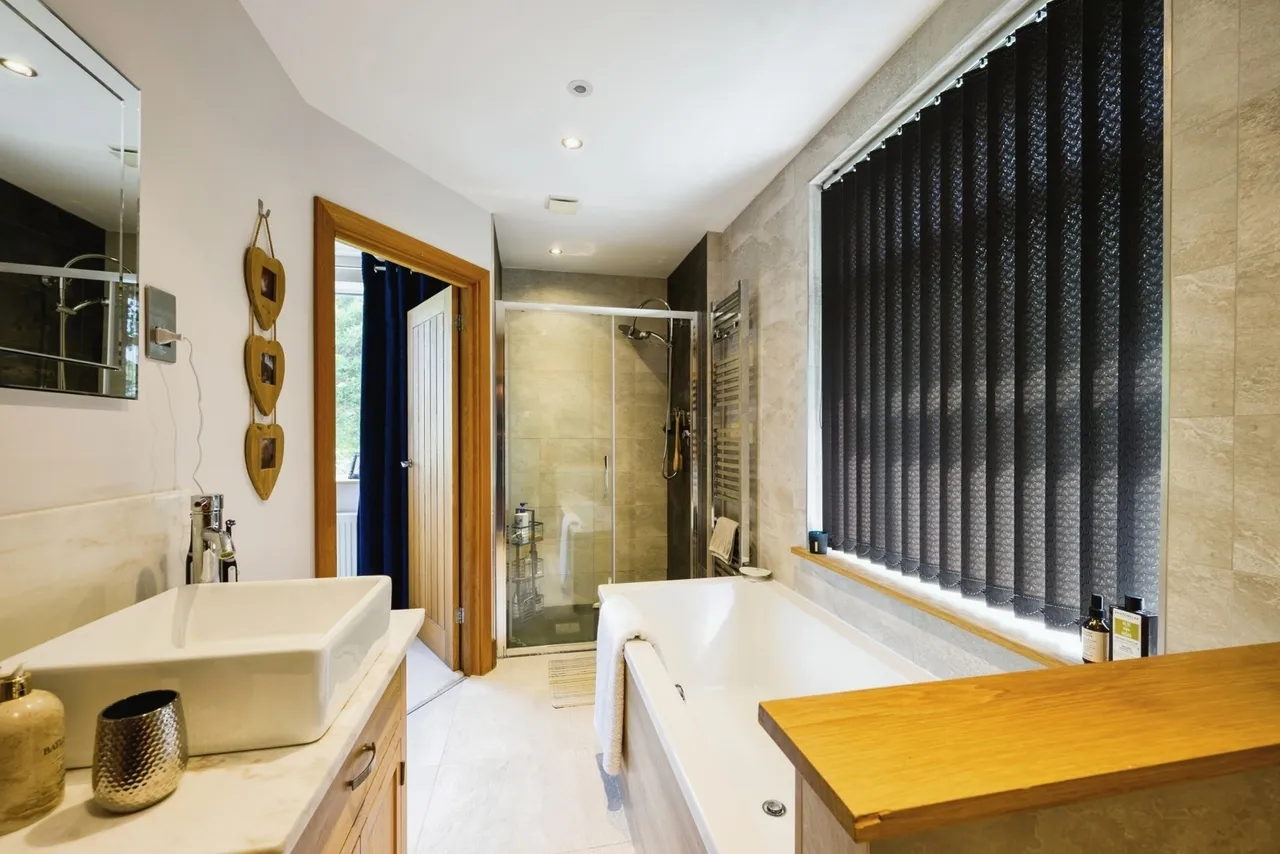 Kearton Close, Kenley, CR8, photo 15