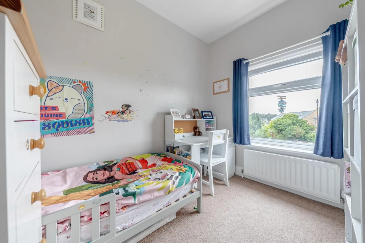 Lyndon Crescent, Bramham, LS23, photo 12