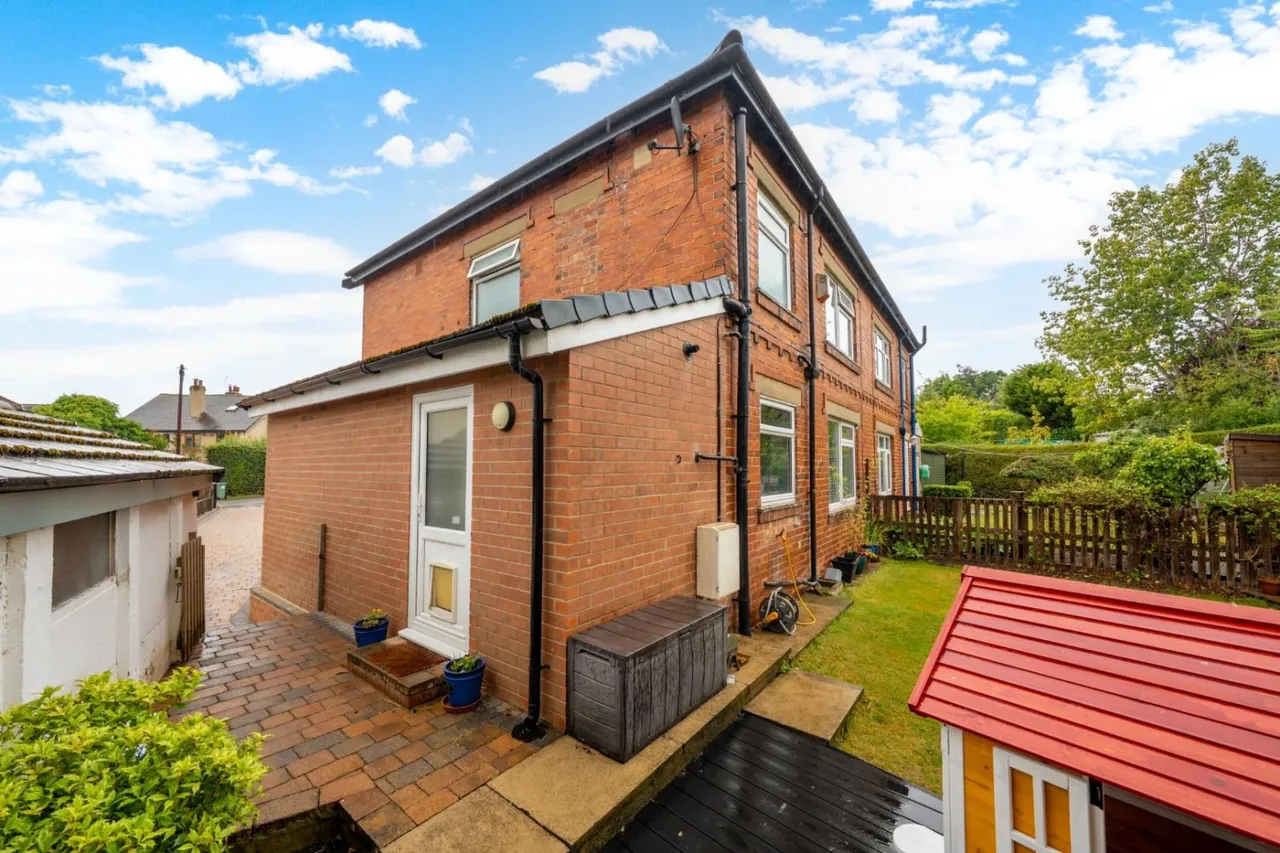 Lyndon Crescent, Bramham, LS23, photo 14