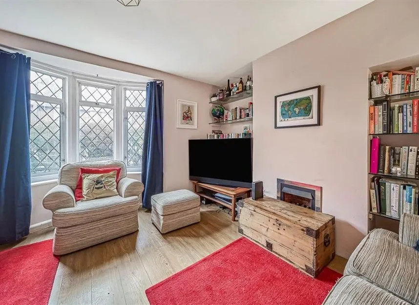 Prince Henry Road, Charlton, SE7, photo 3