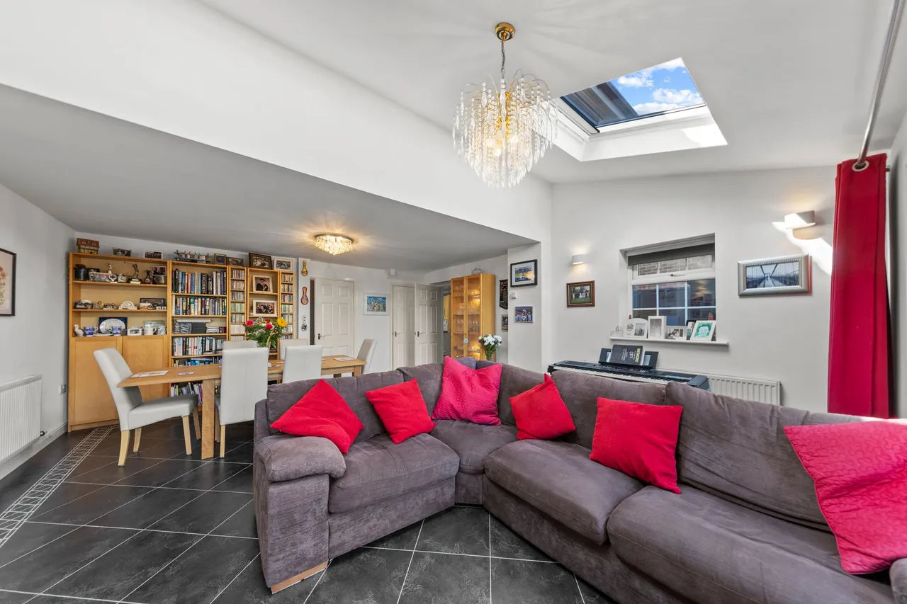 Garwood Close, Westbrook, Warrington, WA5 8TQ, photo 9