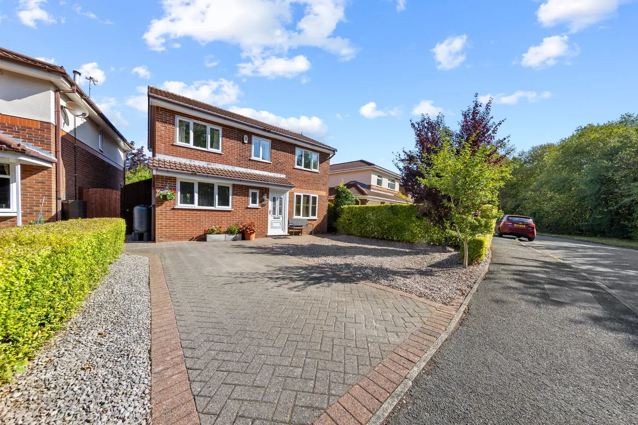 Garwood Close, Westbrook, Warrington, WA5 8TQ, photo 3