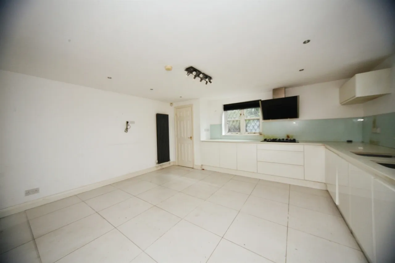 Little Green Lane, Caddington, LU1, photo 17