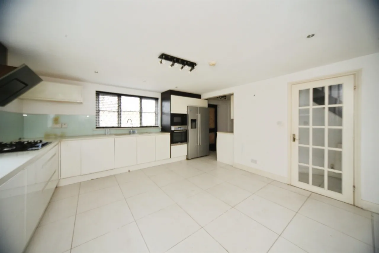 Little Green Lane, Caddington, LU1, photo 19
