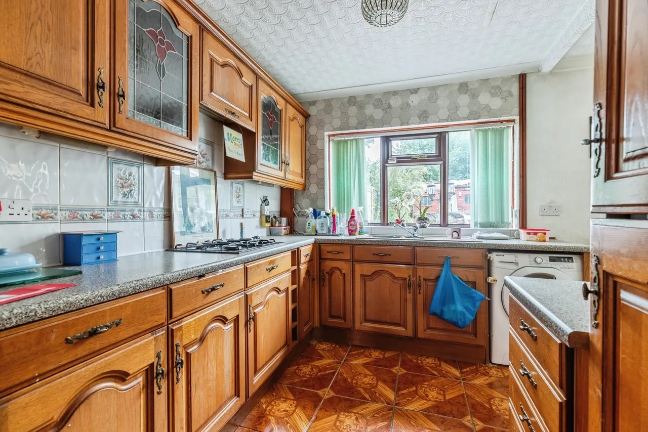 Lytham Drive, Heywood, OL10, photo 3